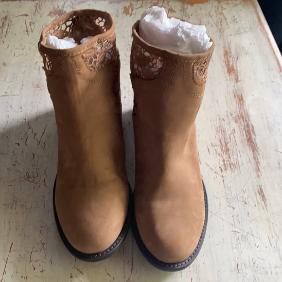 Very Volatile Stevie Woman Tan Ankle Boots size 6 - Picture 9 of 10